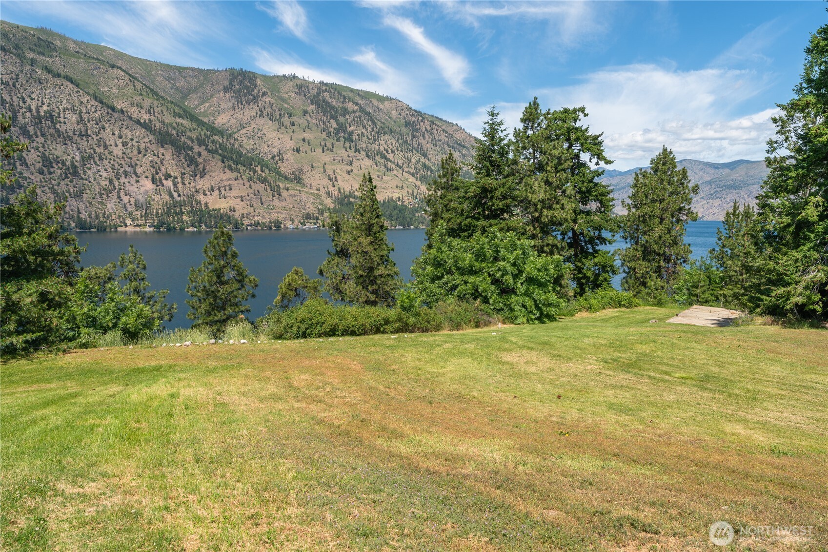 67 Apple Box Lane Manson WA 98831