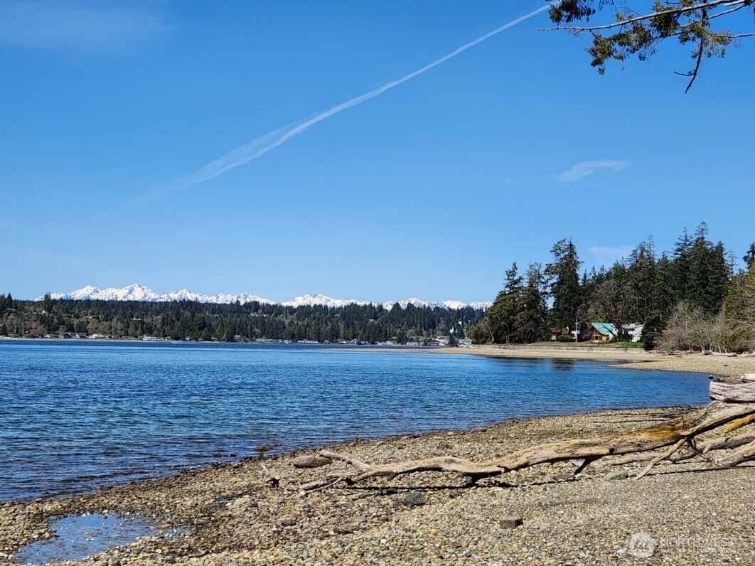 5301 E State Route 302 Belfair WA 98528
