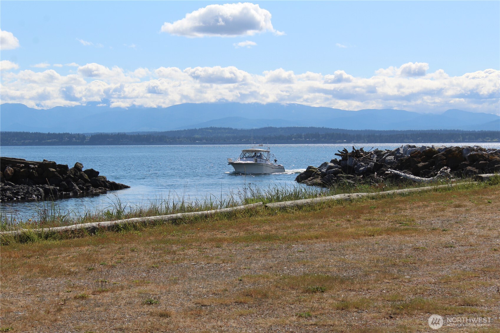 3700 Steelhead Drive Greenbank WA 98253