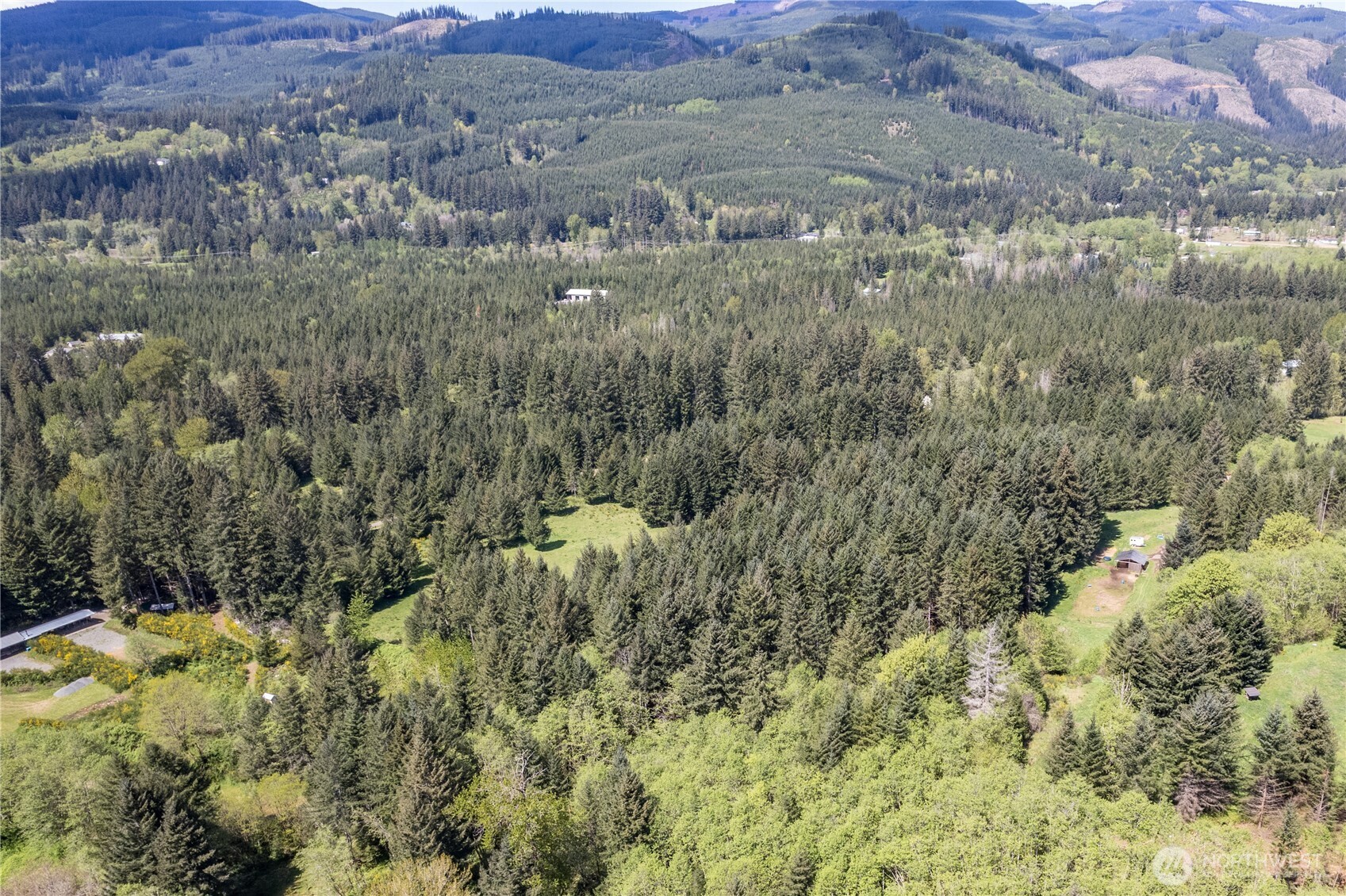211 Sugarpine Road Ariel WA 98603