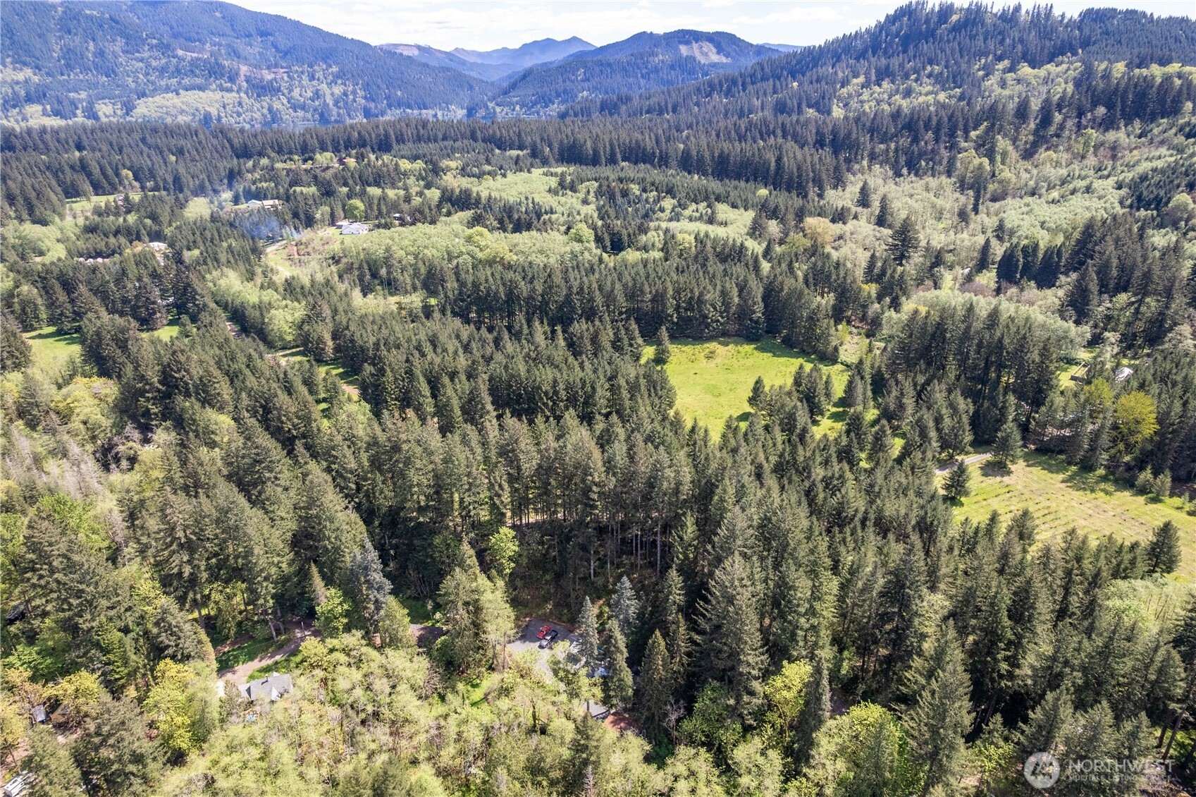 211 Sugarpine Road Ariel WA 98603