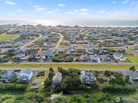 1268 E Ocean Shores Boulevard SW Ocean Shores WA 98569