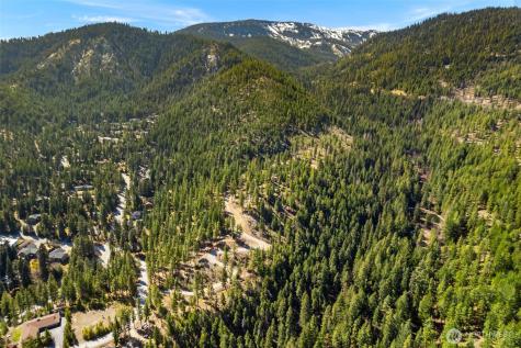 6424 Summit View Place Wenatchee WA 98801