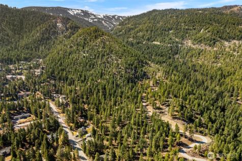 6424 Summit View Place Wenatchee WA 98801