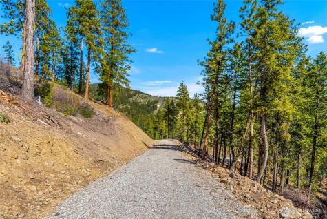 6424 Summit View Place Wenatchee WA 98801