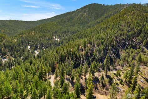 6424 Summit View Place Wenatchee WA 98801