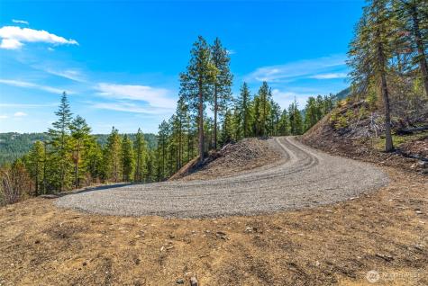 6424 Summit View Place Wenatchee WA 98801