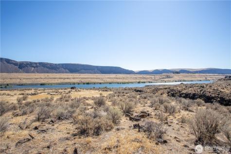 799 Ravens Home Lane Malaga WA 98828