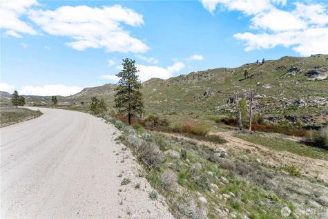 490 Valley Road Brewster WA 98816