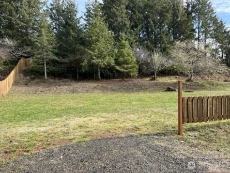 950 Discovery Avenue SE Ocean Shores WA 98569
