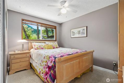 975 Front Street S Issaquah WA 98027