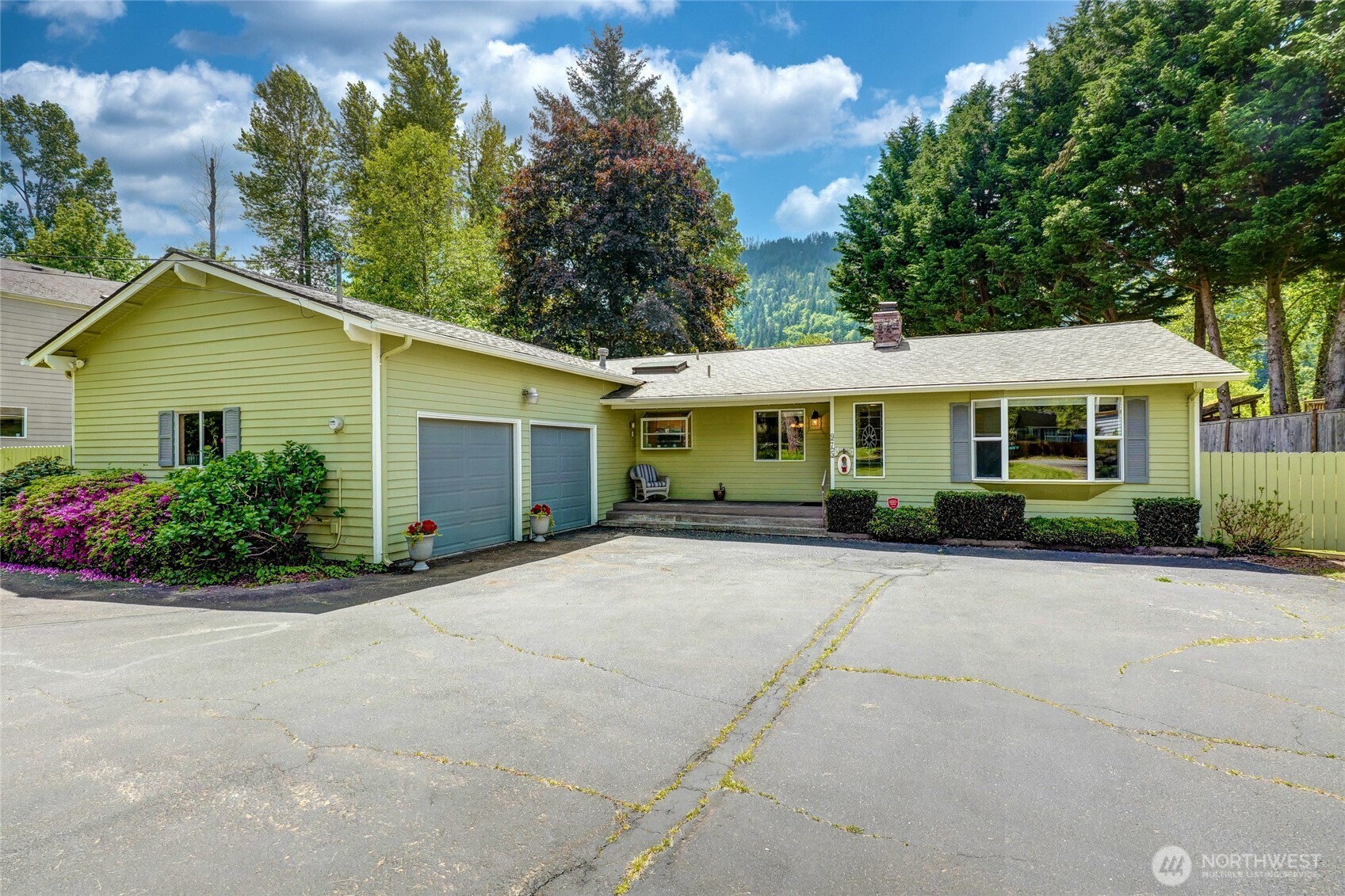 975 Front Street S Issaquah WA 98027
