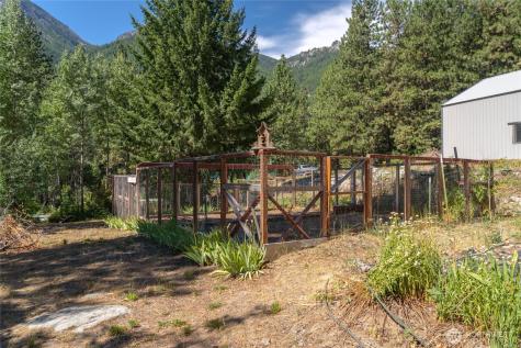 24 Entiat River Road Entiat WA 98822