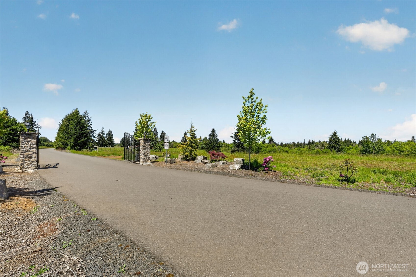 108 Birchfield Cmns Onalaska WA 98570