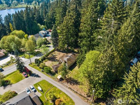 1307 N Lake Stickney Drive Lynnwood WA 98087