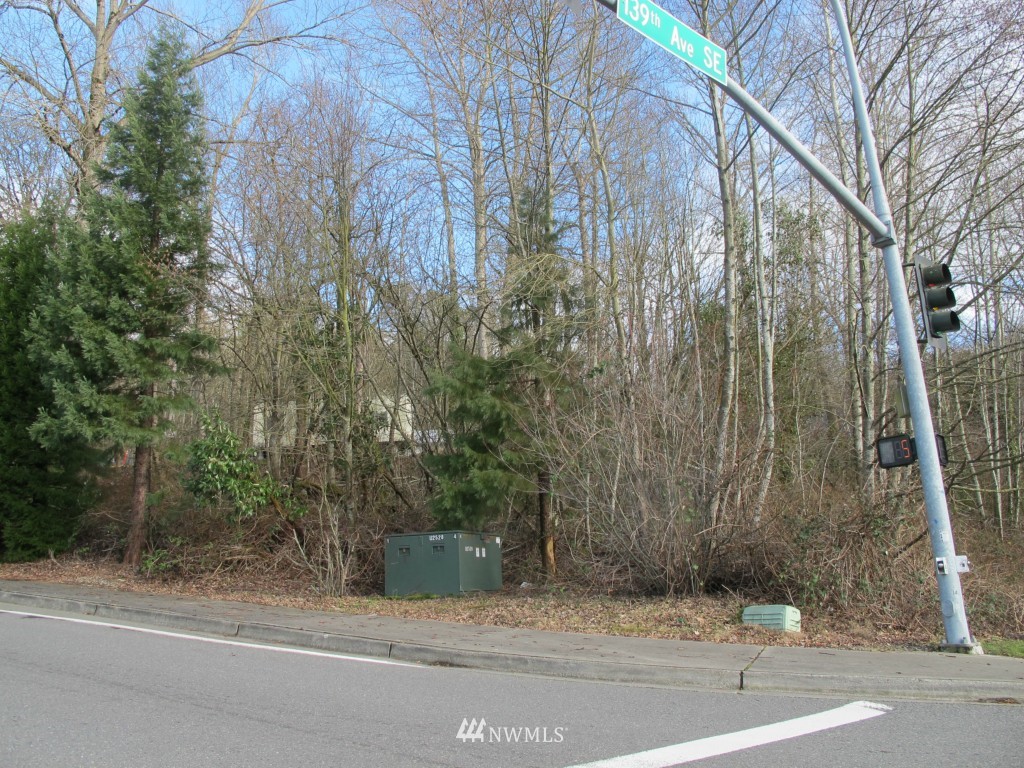 2457 Kamber Road Bellevue WA 98007