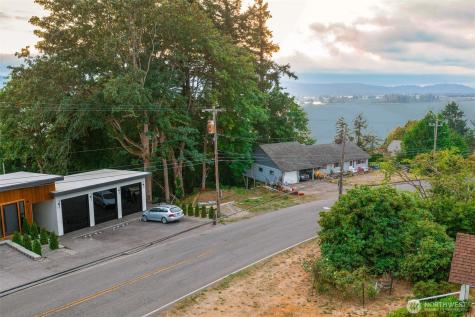 500 Columbia Street Cathlamet WA 98612