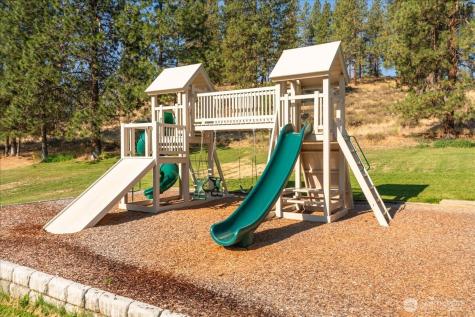 96 Twin Lakes Drive Winthrop WA 98862
