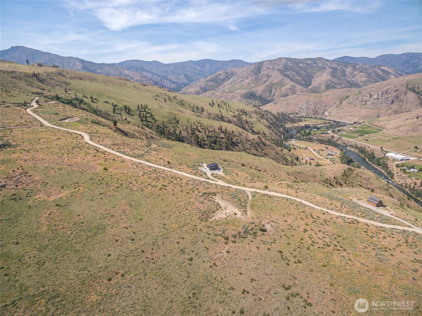15 Cowboy Road Pateros WA 98846