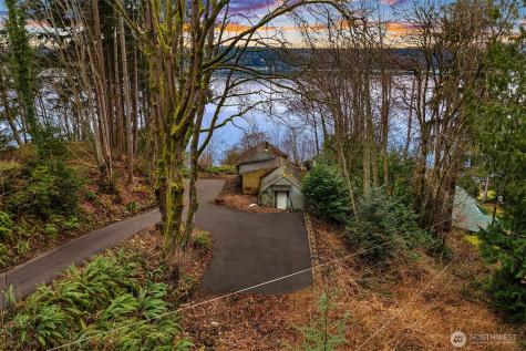 13843 SW 248th Street Vashon WA 98070