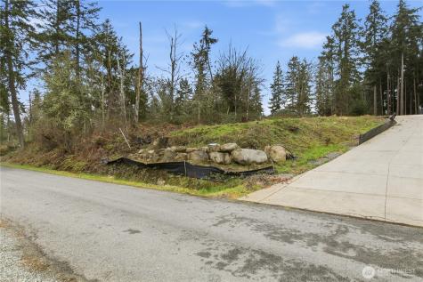 12120 S Clear Lake Road E Eatonville WA 98328