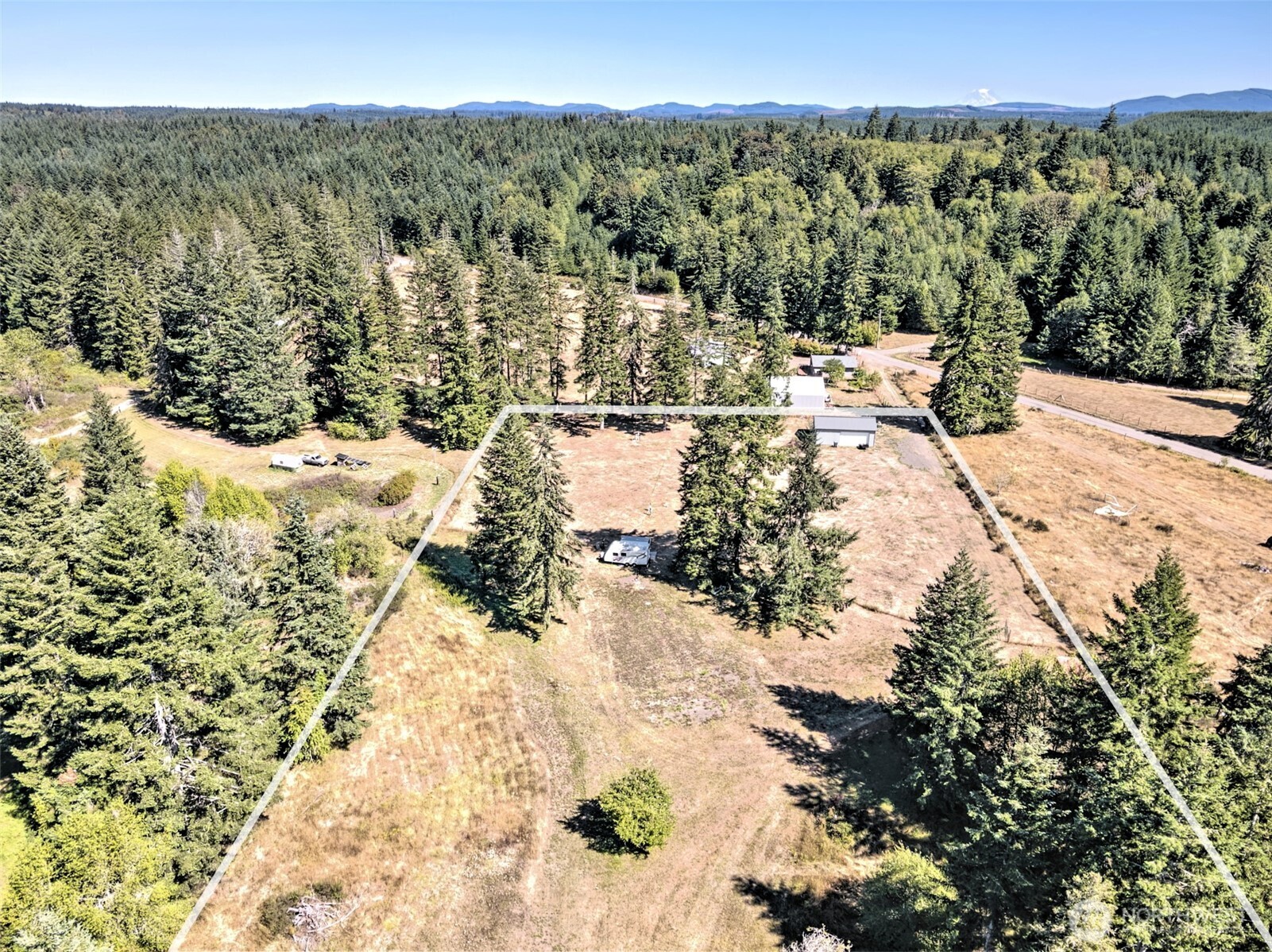 1982 W Ford Loop Road Elma WA 98541