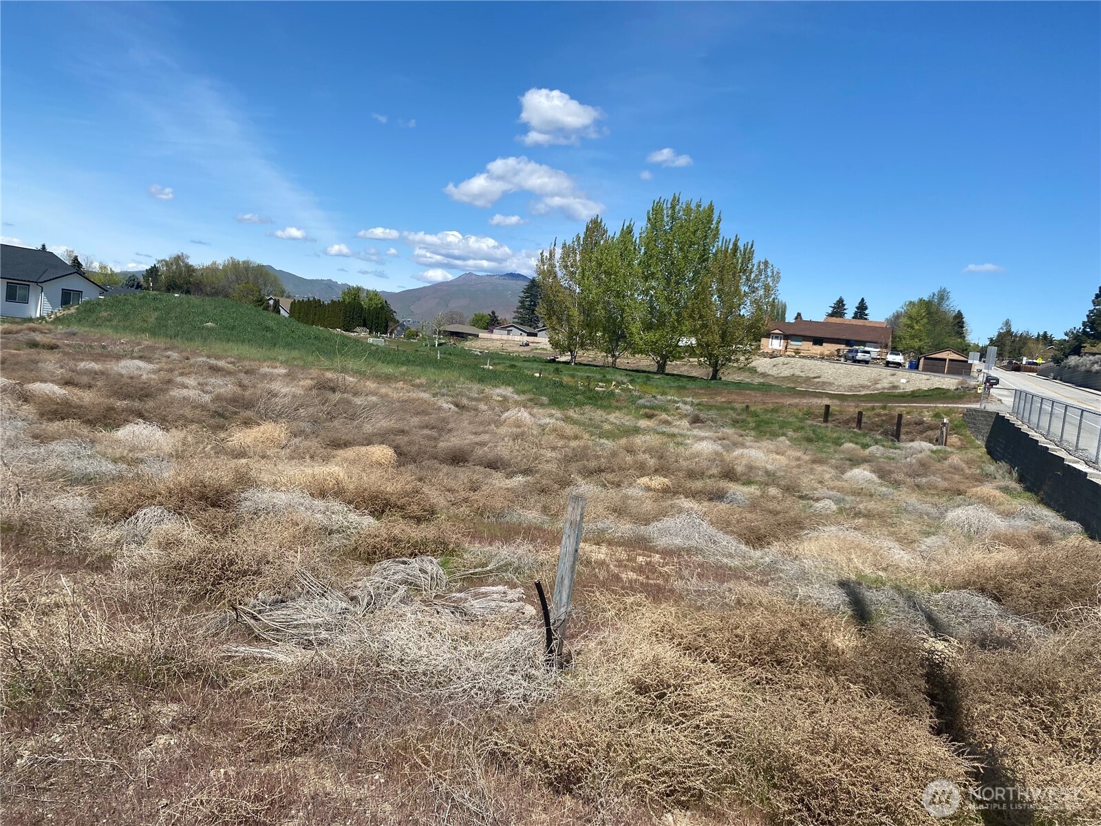 197 Harold Street NE East Wenatchee WA 98802