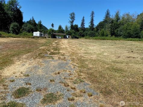 33102 33110 State Route 530 NE Arlington WA 98223