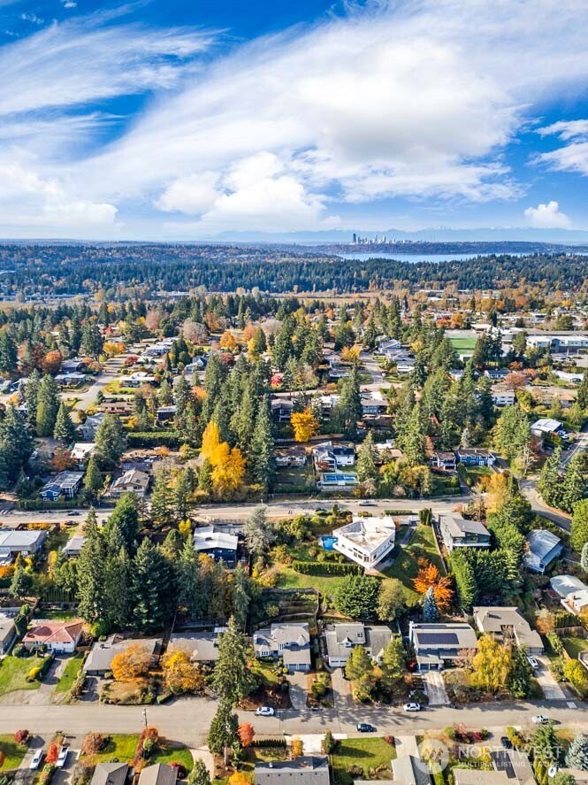 23 128th Avenue SE Bellevue WA 98005