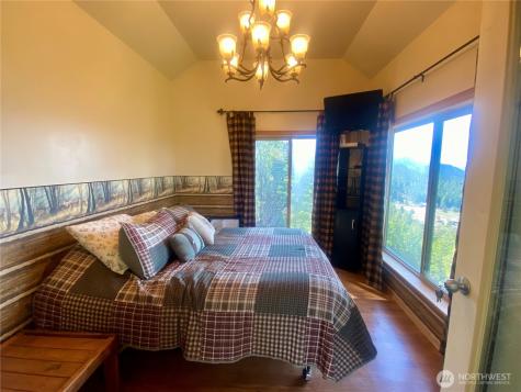 393 Tom & Nita Road Cle Elum WA 98922