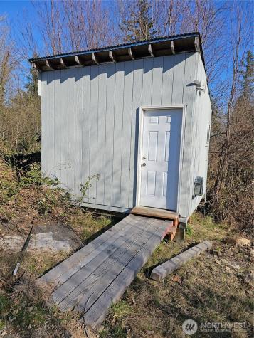 210 Bellicum Road Morton WA 98356