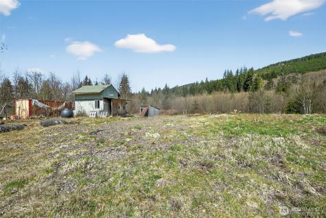 210 Bellicum Road Morton WA 98356