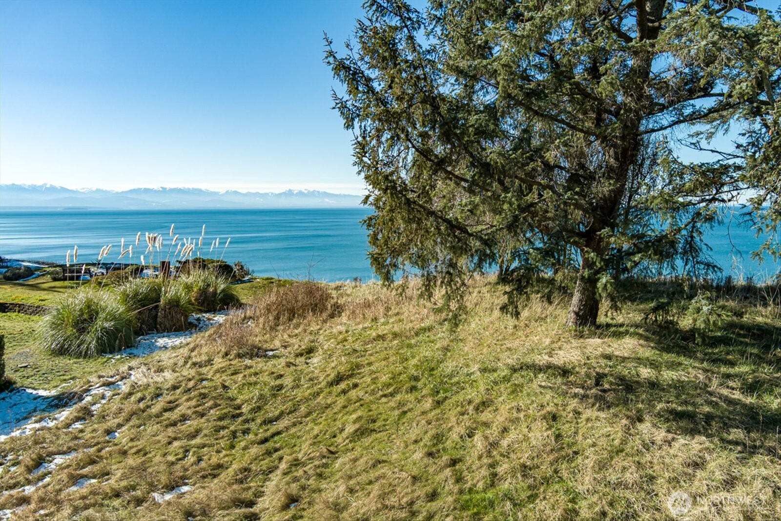 2089 West Beach Road Oak Harbor WA 98277