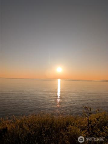 2089 West Beach Road Oak Harbor WA 98277