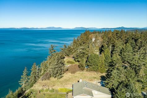 2089 West Beach Road Oak Harbor WA 98277