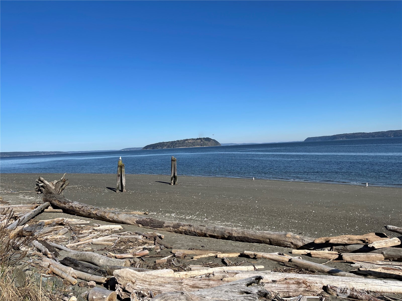 61 Cascade Drive Hat Island WA 98206