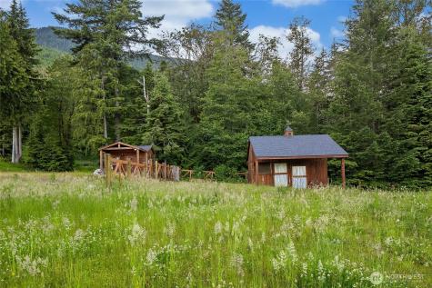 13945 409th Avenue SE North Bend WA 98045