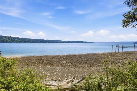 13370 NE North Shore Road Belfair WA 98528