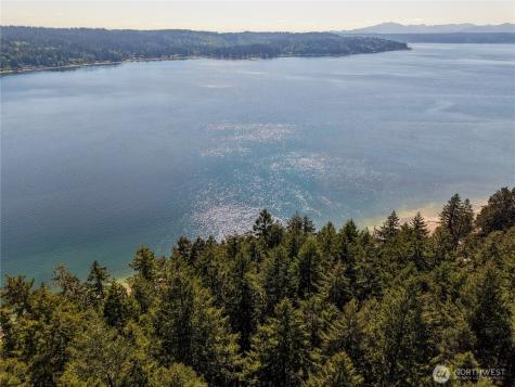 13370 NE North Shore Road Belfair WA 98528