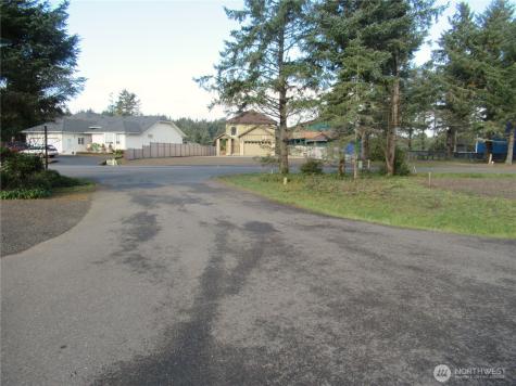 311 Sycamore Court Ocean Shores WA 98569
