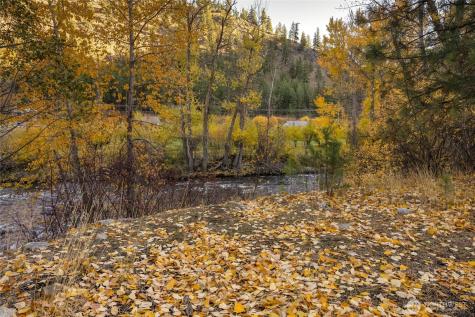 185 Mad Ranch Lane Entiat WA 98822