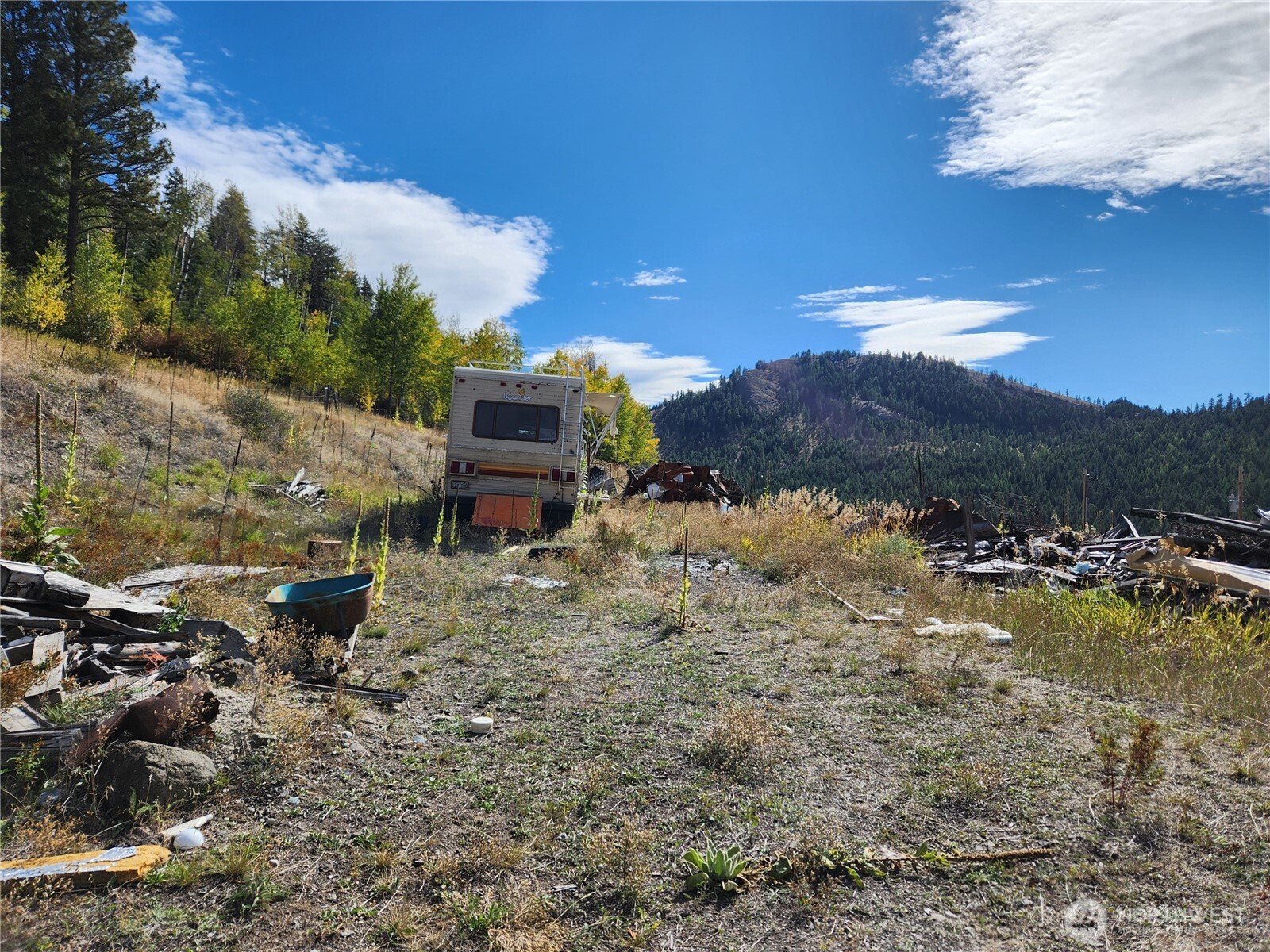 18 Robin Road Republic WA 99166