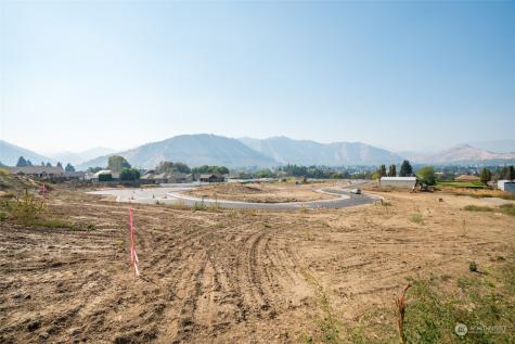 124 Freedom Hills Cashmere WA 98815