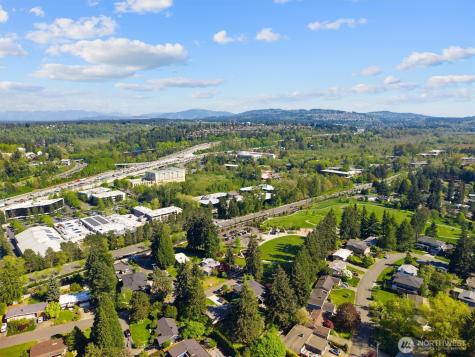 418 111th Avenue SE Bellevue WA 98004