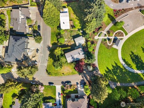 418 111th Avenue SE Bellevue WA 98004