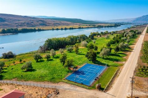 306 Monse River Road Brewster WA 98812