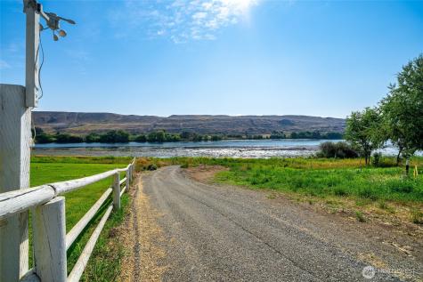 306 Monse River Road Brewster WA 98812