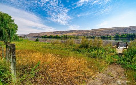 306 Monse River Road Brewster WA 98812