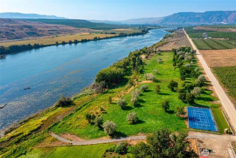 306 Monse River Road Brewster WA 98812