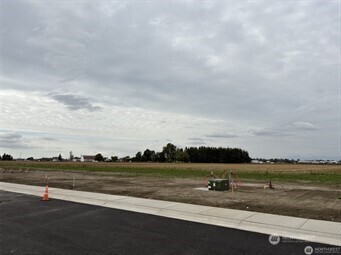 413 W 4th Street Everson WA 98247